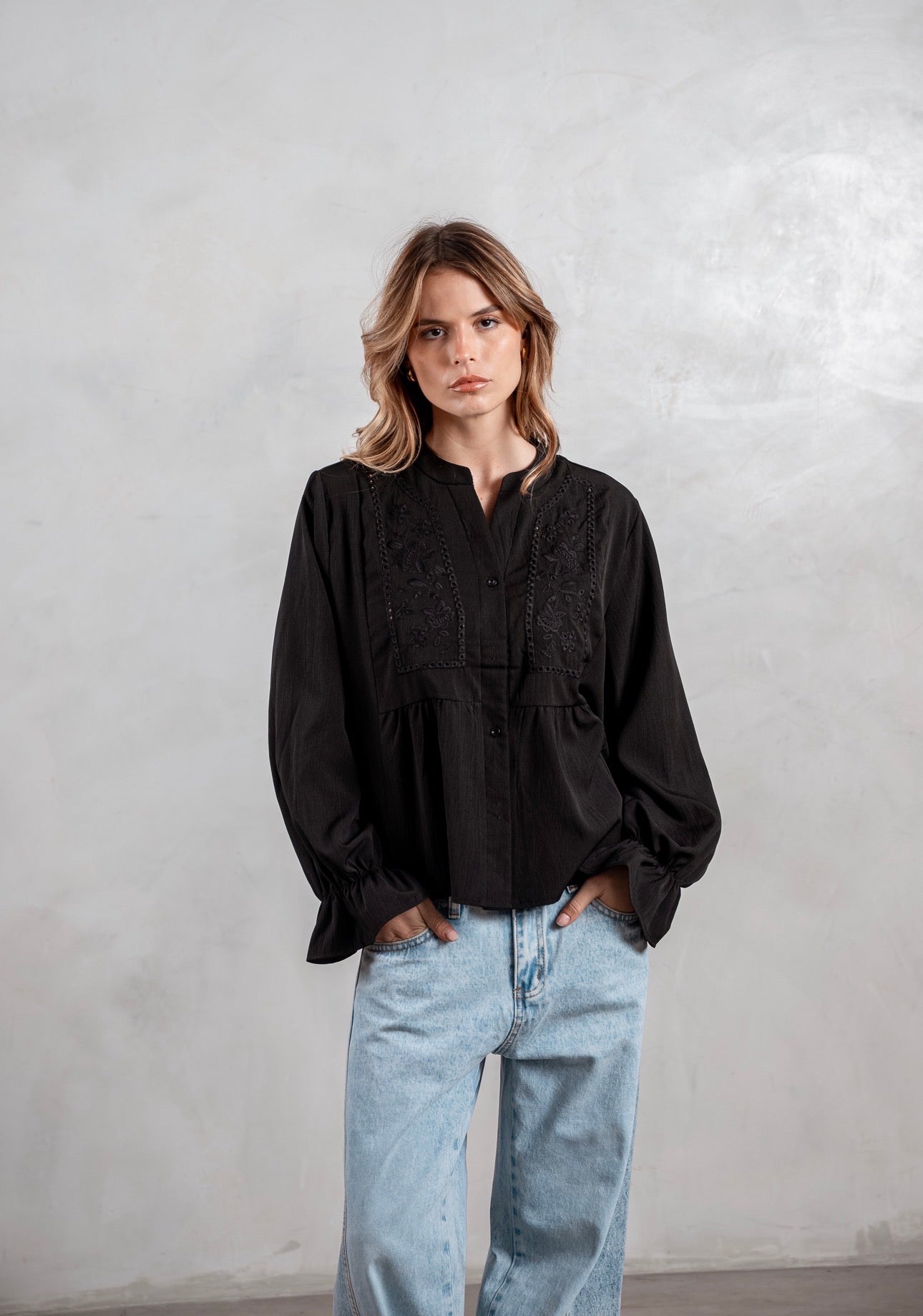 Camisa Jazmín negra