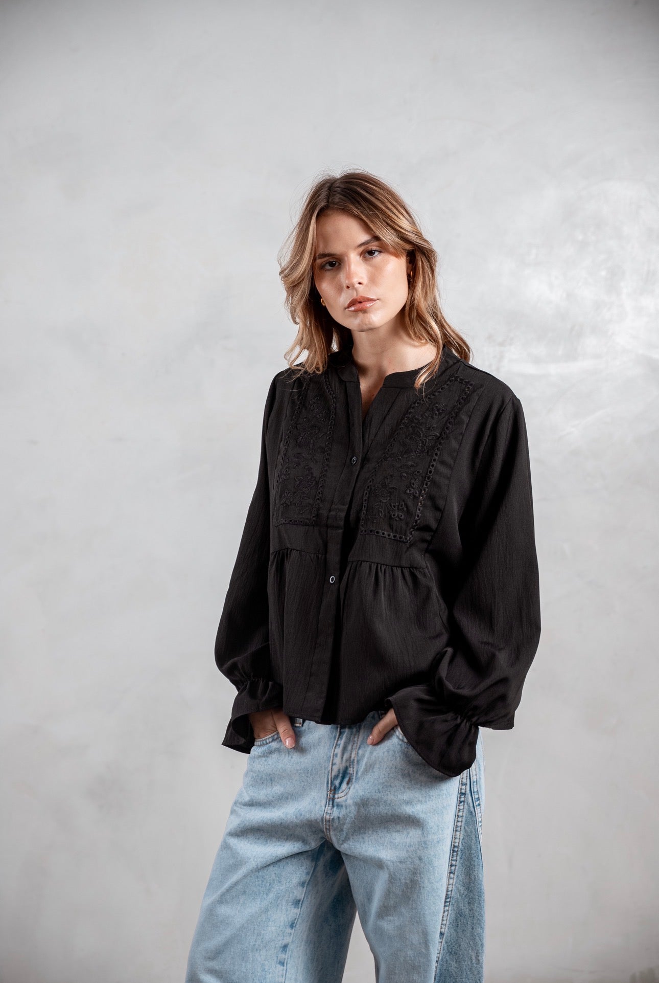 Camisa Jazmín negra