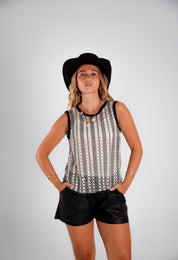 Blusa Gabrielle negro con blanco