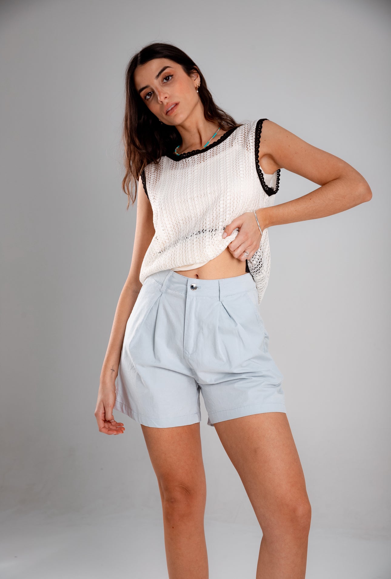 Short Dominique celeste